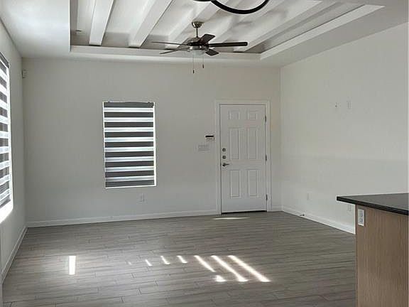 4th image of 3808 Ventura Ave APT 1