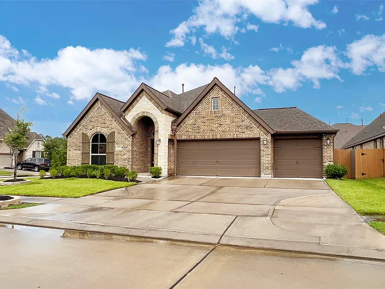 28203 Checker Bend Ln — Photo 2