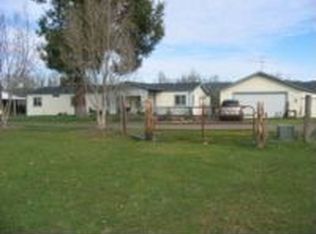 816 Coos Bay Wagon Rd, Roseburg, OR 97470