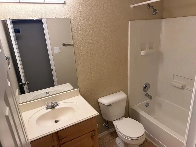 1139 Landon Ln — Photo 51