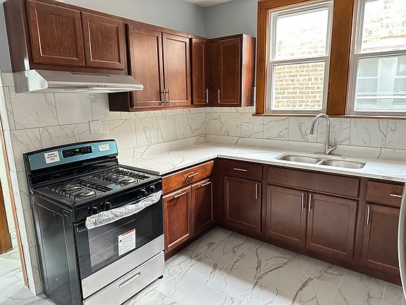 2nd image of 2839 N Parkside Ave #2