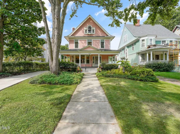 2255 Robinwood Ave, Toledo, OH 43620
