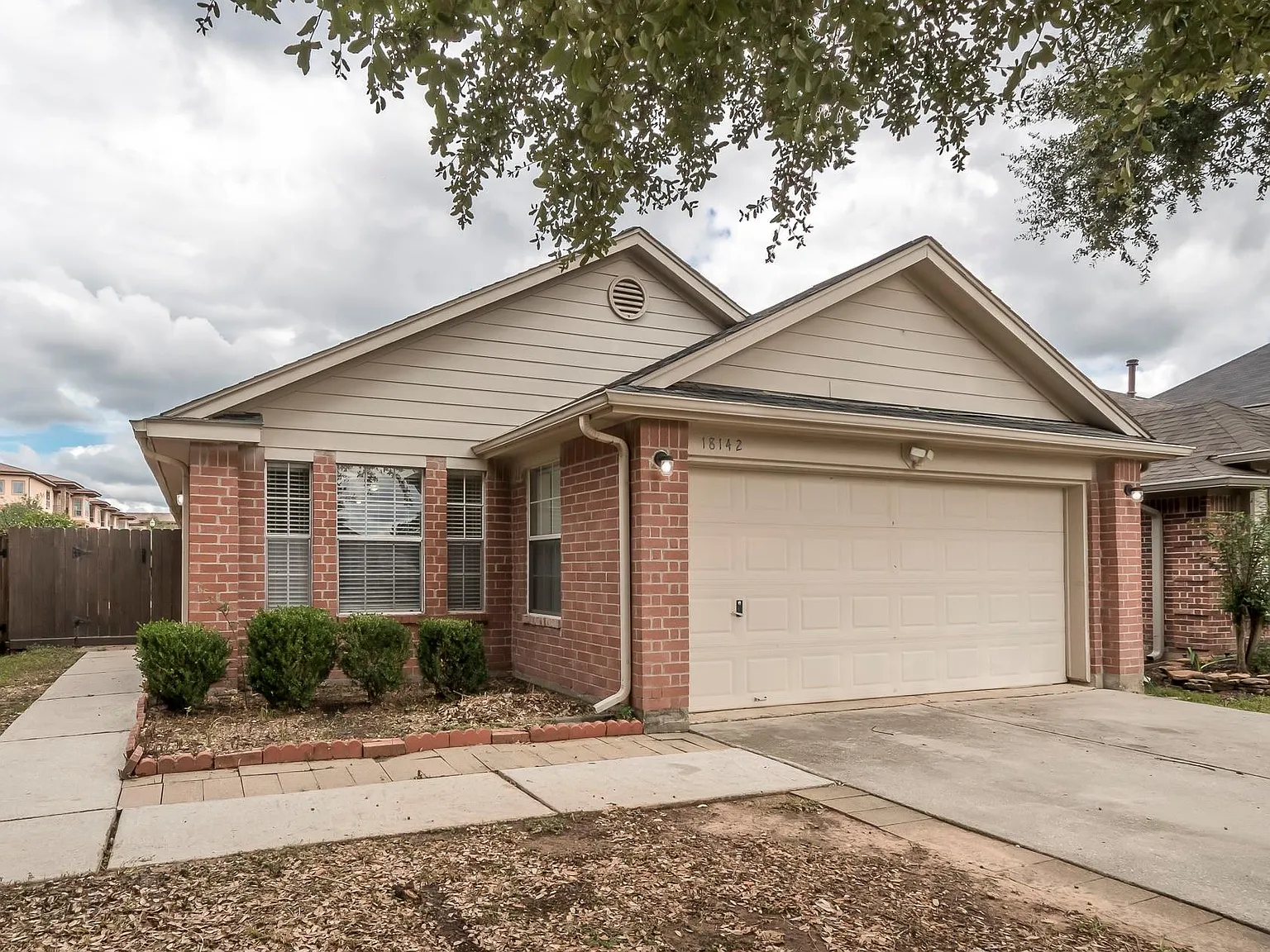 3 bed, 2.0 bath, 1505 sqft, $1,990 — Photo 1