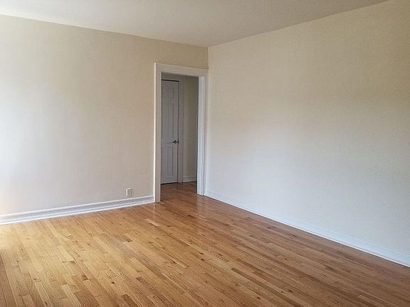 5th image of 911 McLean Ave APT C8