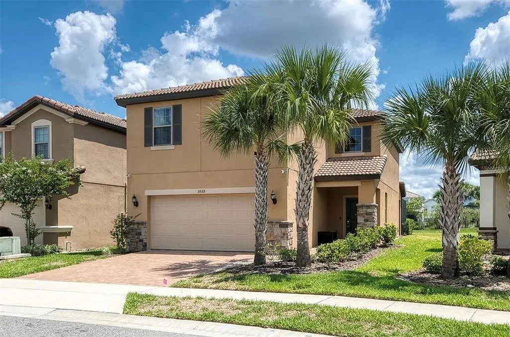 5 bed, 4.0 bath, 2492 sqft, $3,750 — Photo 1
