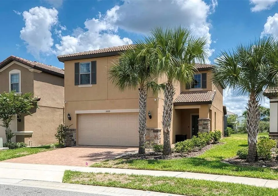 5533 Misty Oak Cir