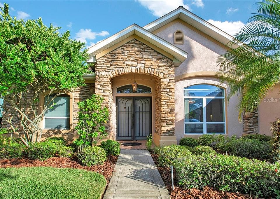1st image of 4461 Fairway Oaks Dr