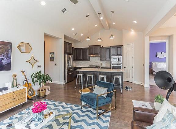 3rd image of 5301 Rain Lily Dr