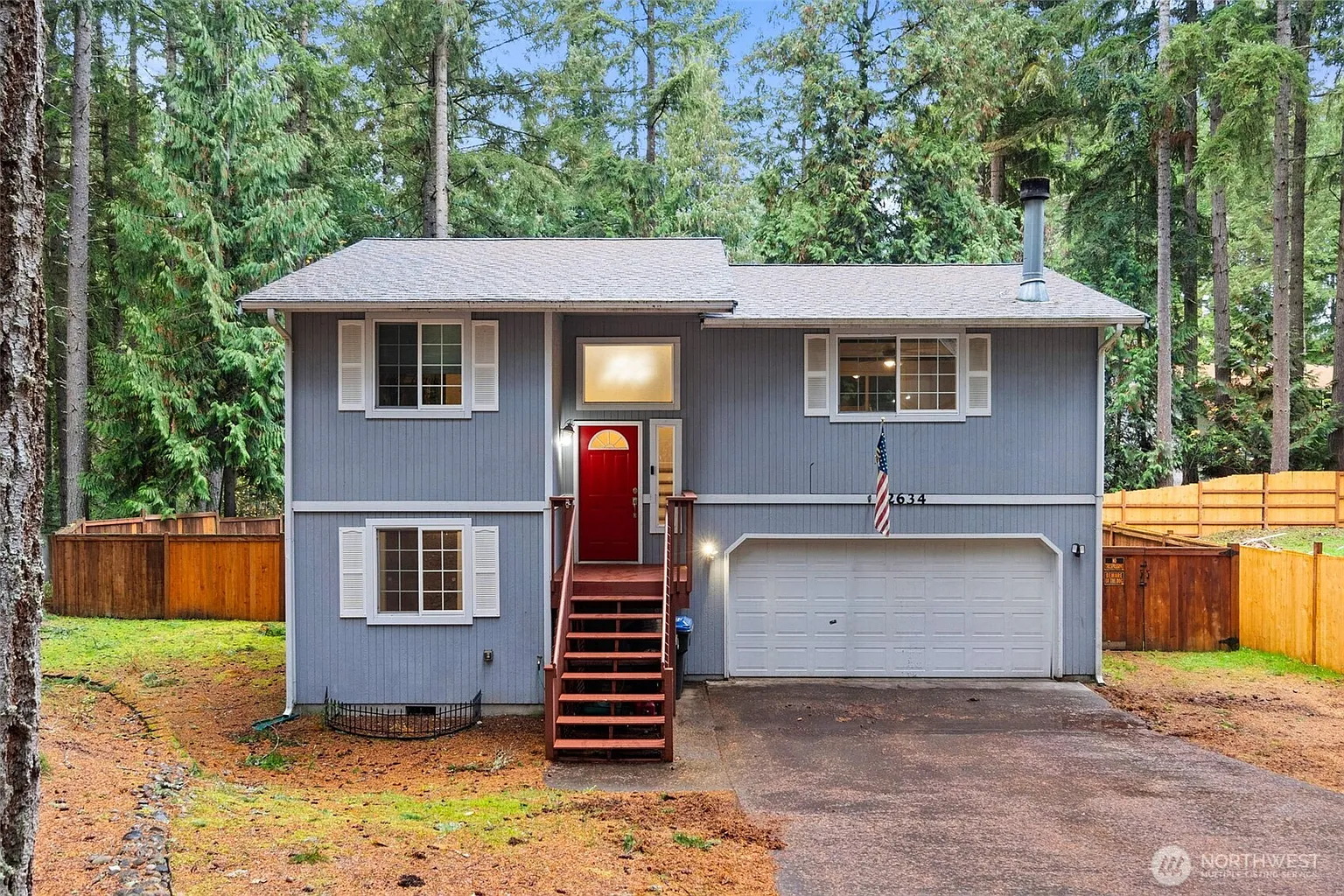 22634 Brookside Court SE photo 1