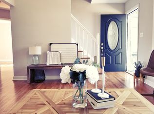 886 Apgar Ter, Rahway, NJ 07065