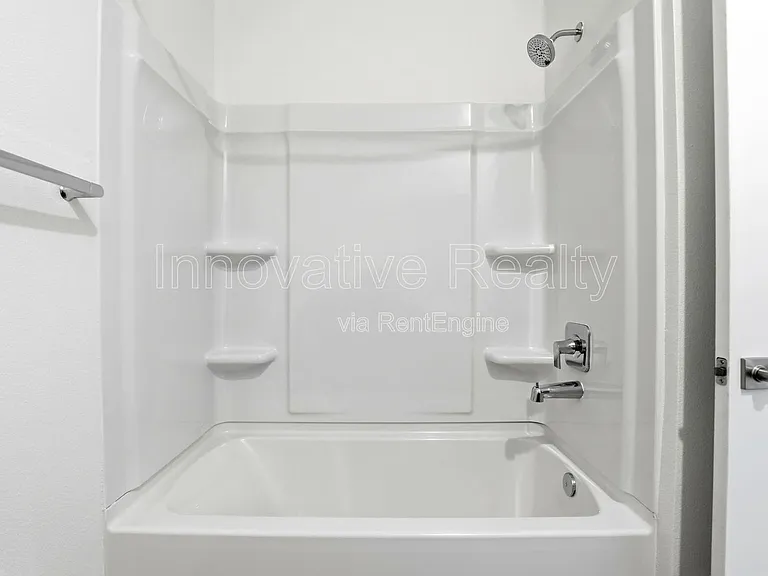 Venture Apartments — Photo 54