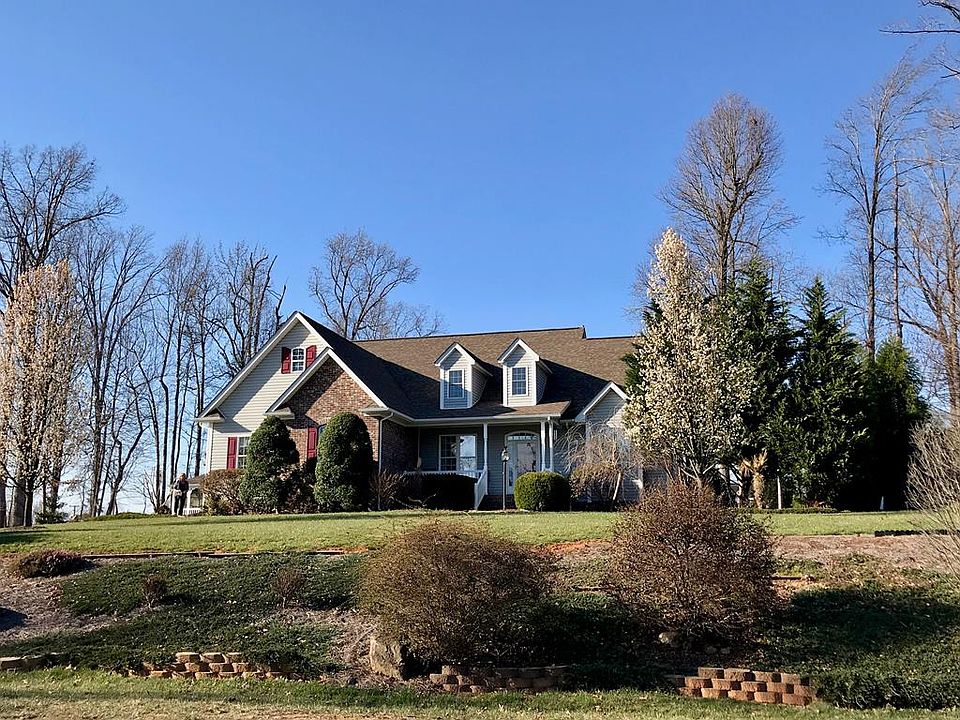 1st image of 1011 Waddell Ln