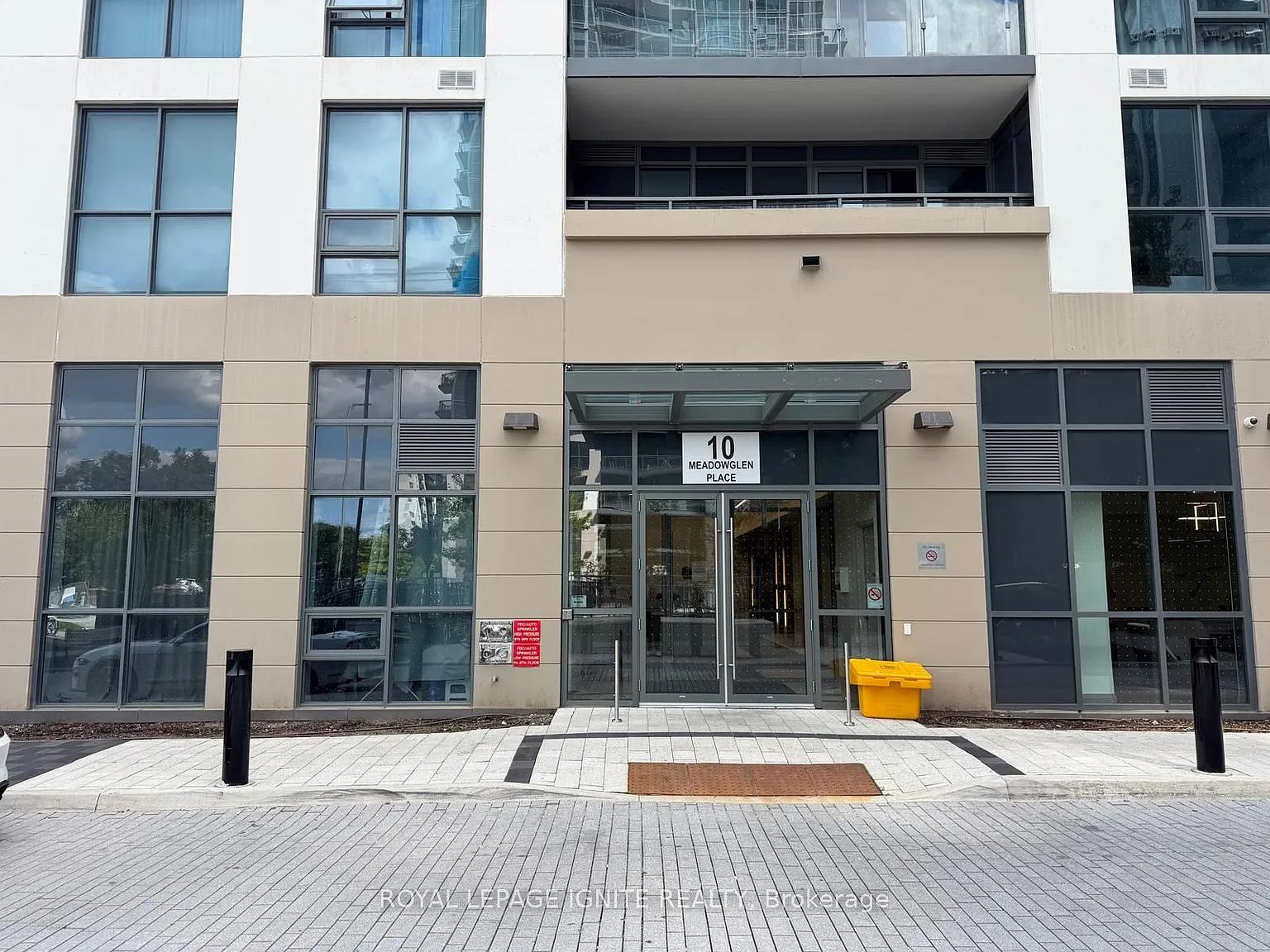 2 bed, $2,300 — Photo 2