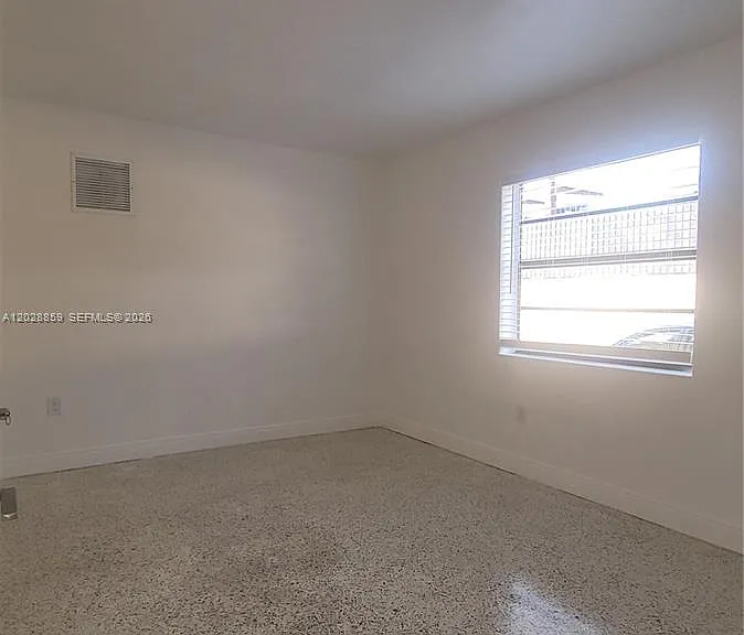 34 E 21st St #3 — Photo 2