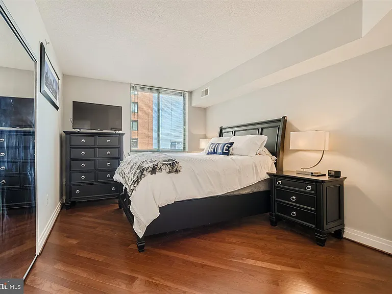 414 Water St #2302 — Photo 13