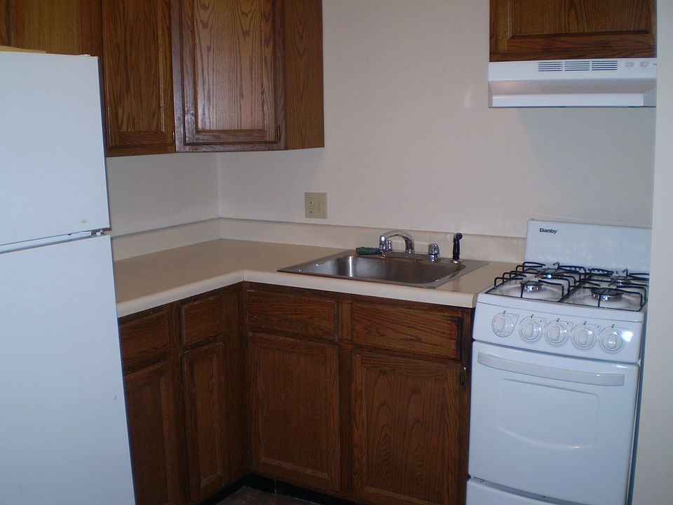 1st image of 60 Church St APT 2