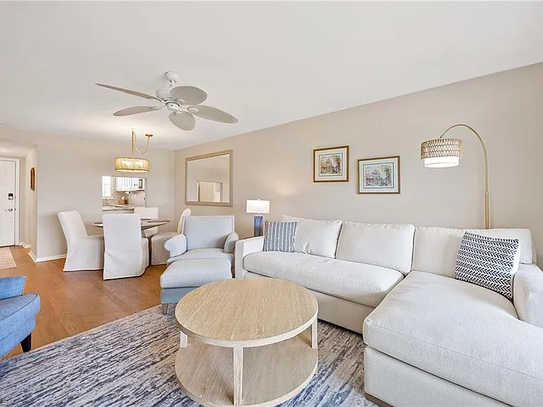 45 High Point Cir S #303 — Photo 6