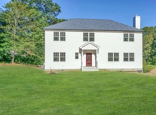 132 Moet Dr, Riverhead, NY 11901