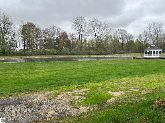 2nd image of 21403 Swan Creek Rd