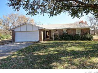 758 Spring Ln, Claremore, OK 74017