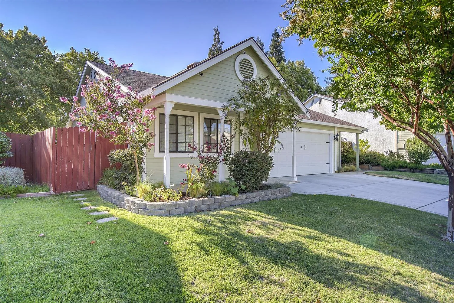 8525 Yellowtail Way photo 1