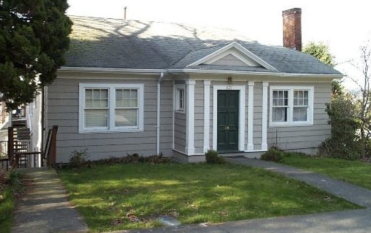 Front, from Garden St.
