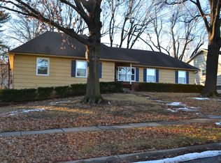 9516 Outlook St, Overland Park, KS 66207
