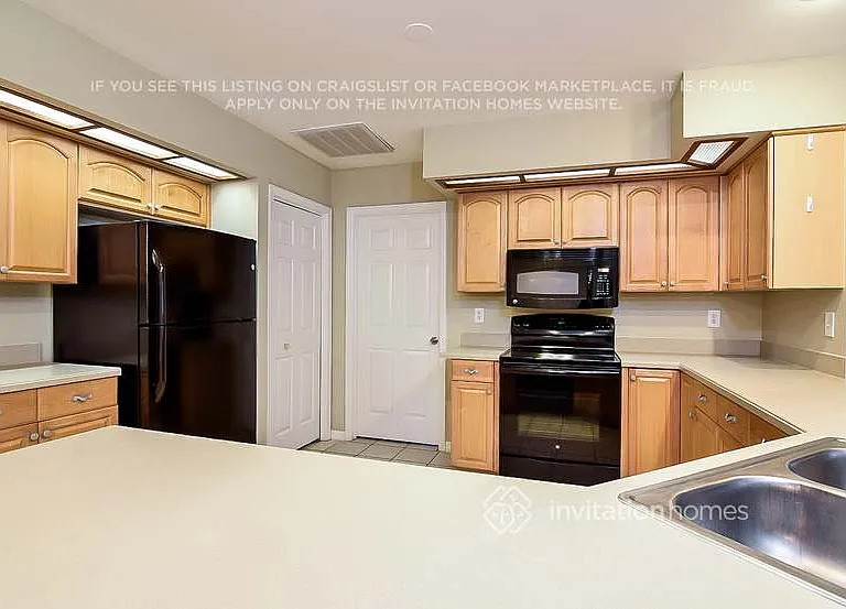 1406 Clarion Dr — Photo 7