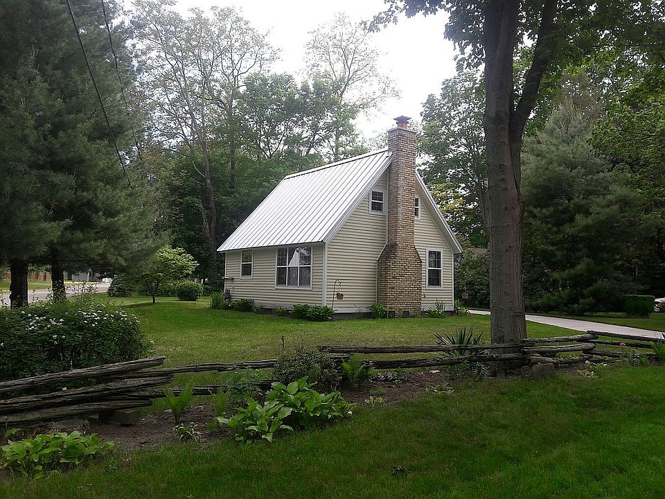 1st image of 161 North St
