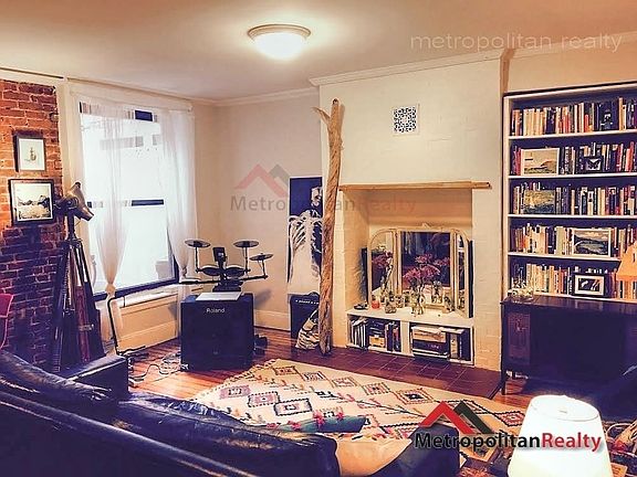 4th image of 924 President St #1