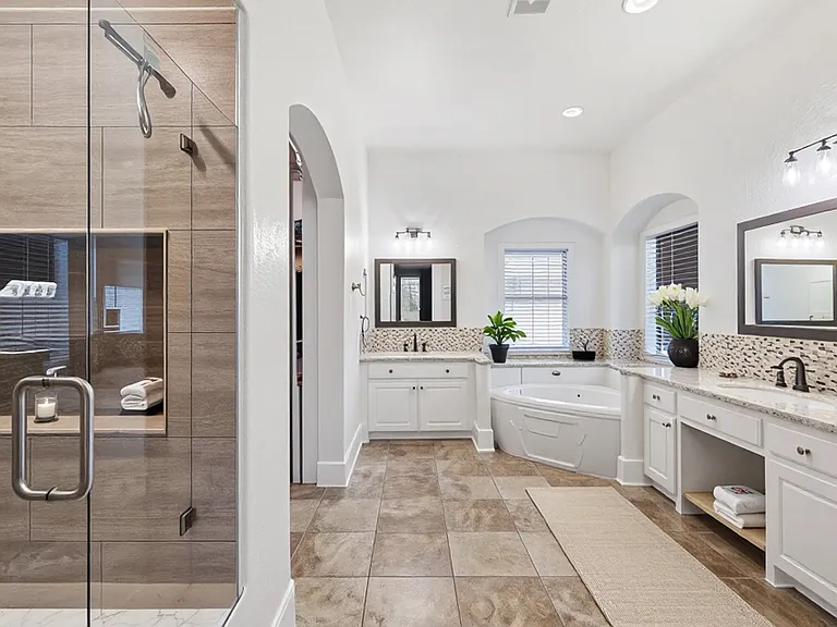 1920 Sandstone Dr — Photo 12