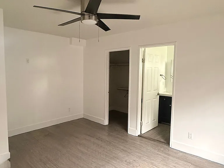 817 N Marianna Ave #1/2 — Photo 10