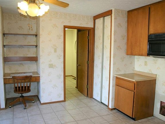 5th image of 10796 Meadow Trl