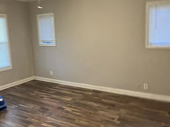 5th image of 17 Clay St