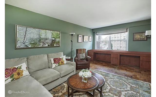 Sold by Douglas Elliman | media 24