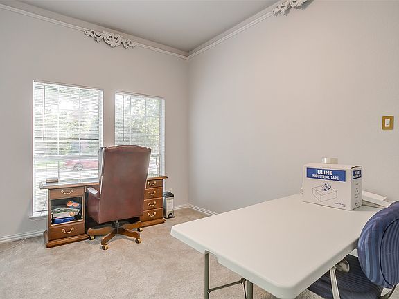 4th image of 2110 Rustic Ridge Dr