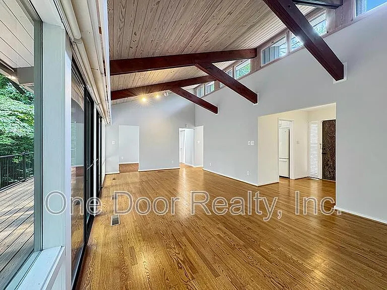 609 Indian Springs Ct — Photo 9