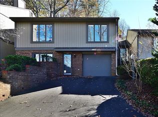 3657 Oak Hollow Ct, Winston Salem, NC 27106