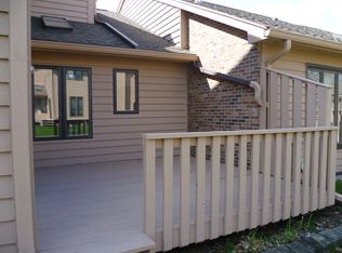 8 Brisbane Ln, Rochester, NY 14612