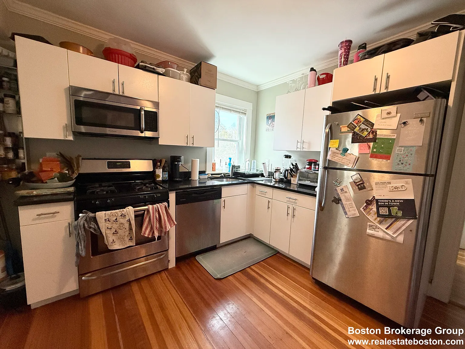 3 bed, 1.5 bath, 1200 sqft, $3,375 — Photo 4