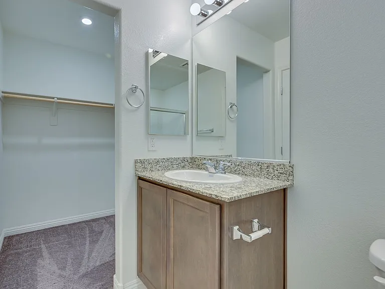 5202 Dubris Dr — Photo 17