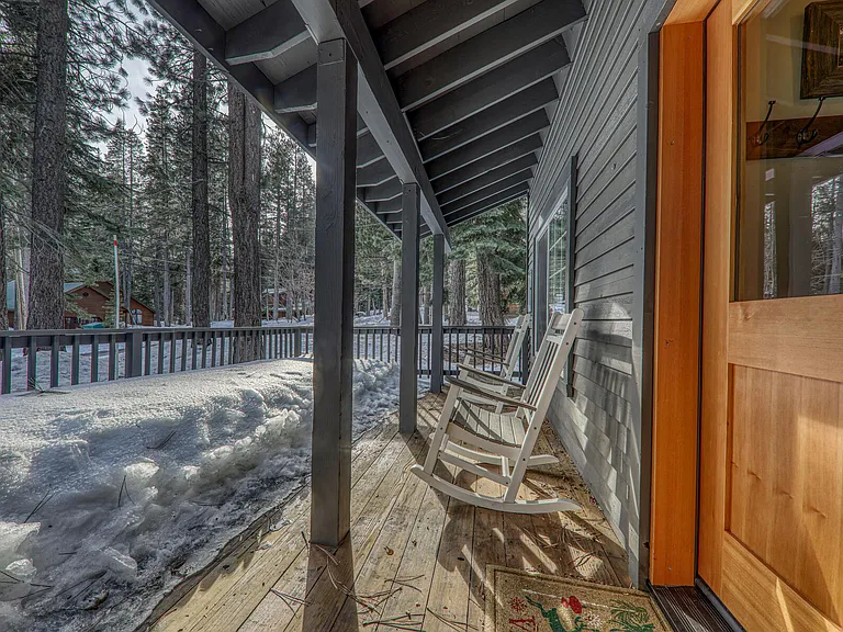 15040 Davos Dr — Photo 23