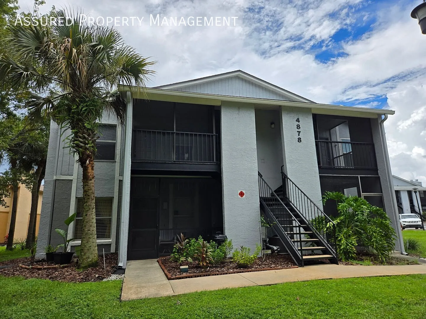 Beautiful 2 Bedroom Condo with Remodeled Kitchen, Vaulted Ceilings & Community Pool — Photo 1