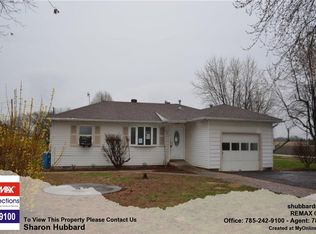 107 S Johnson St, Fontana, KS 66026