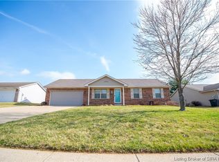 1207 Flagstone Dr, Jeffersonville, IN 47130