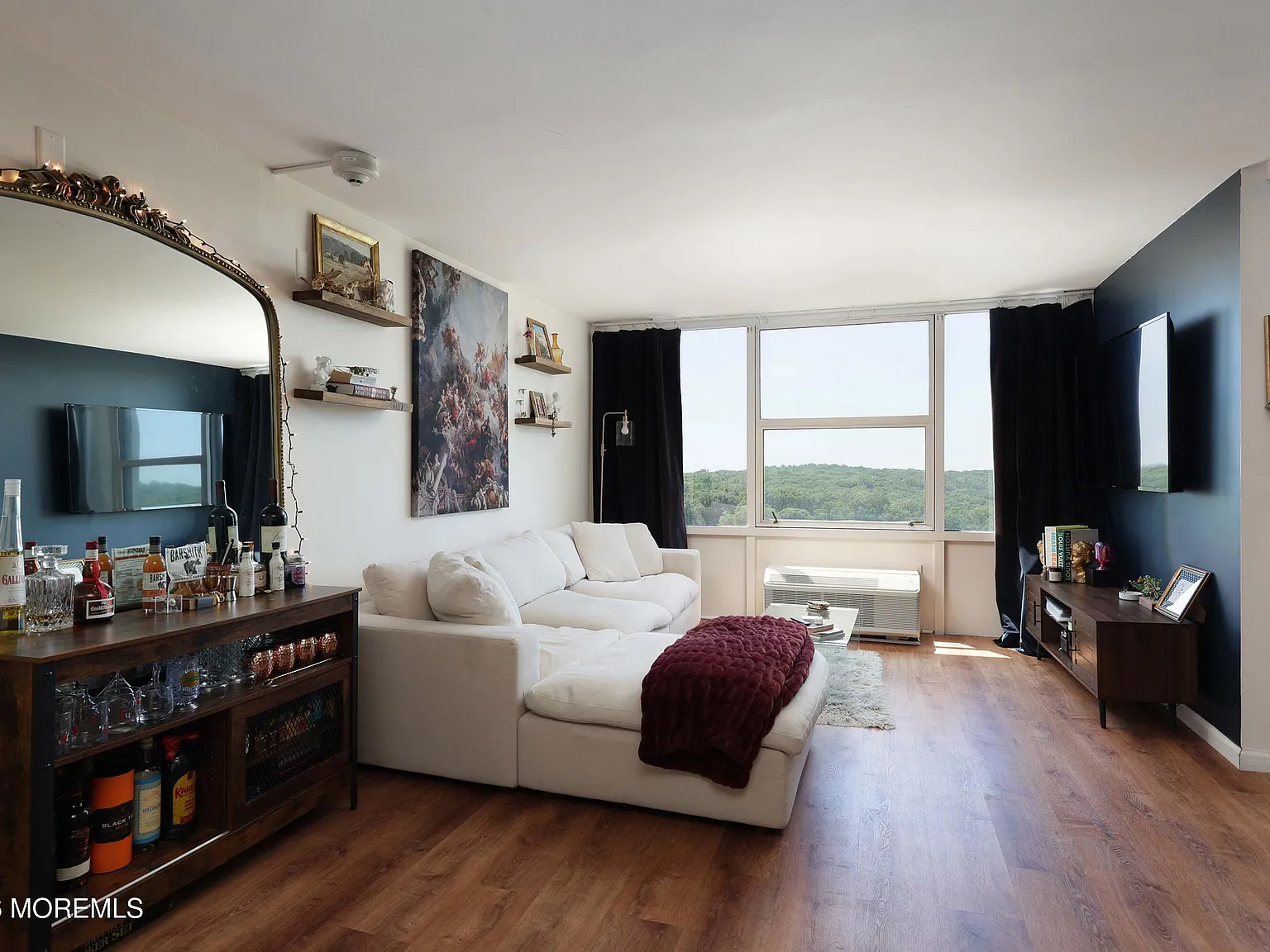 1 bed, 893 sqft, $3,000 — Photo 4