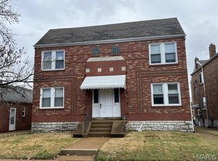 3914 Watson Rd, Saint Louis, MO 63109