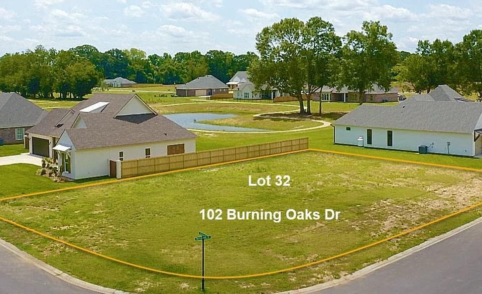 1st image of 102 Burning Oaks Dr