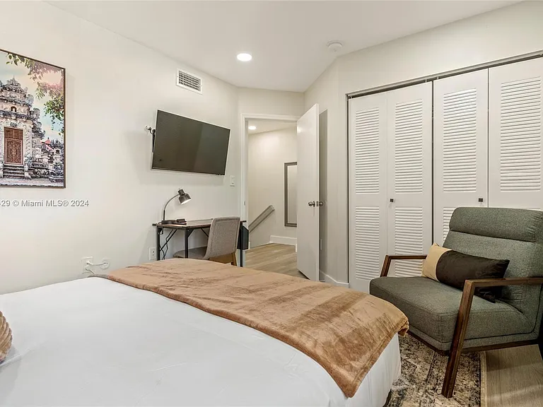 18606 SW 100th Ave #18606 — Photo 27
