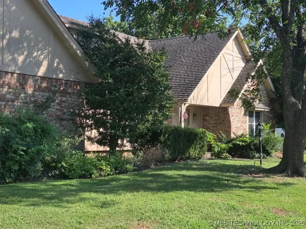 6307 S 72nd East Ave, Tulsa, OK 74133